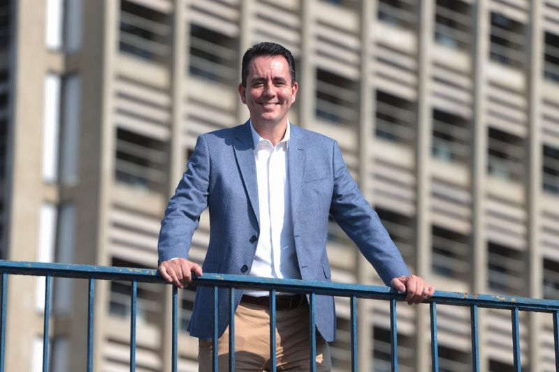 Tarcísio lidera corrida ao governo de SP; Paulo Serra aparece como destaque