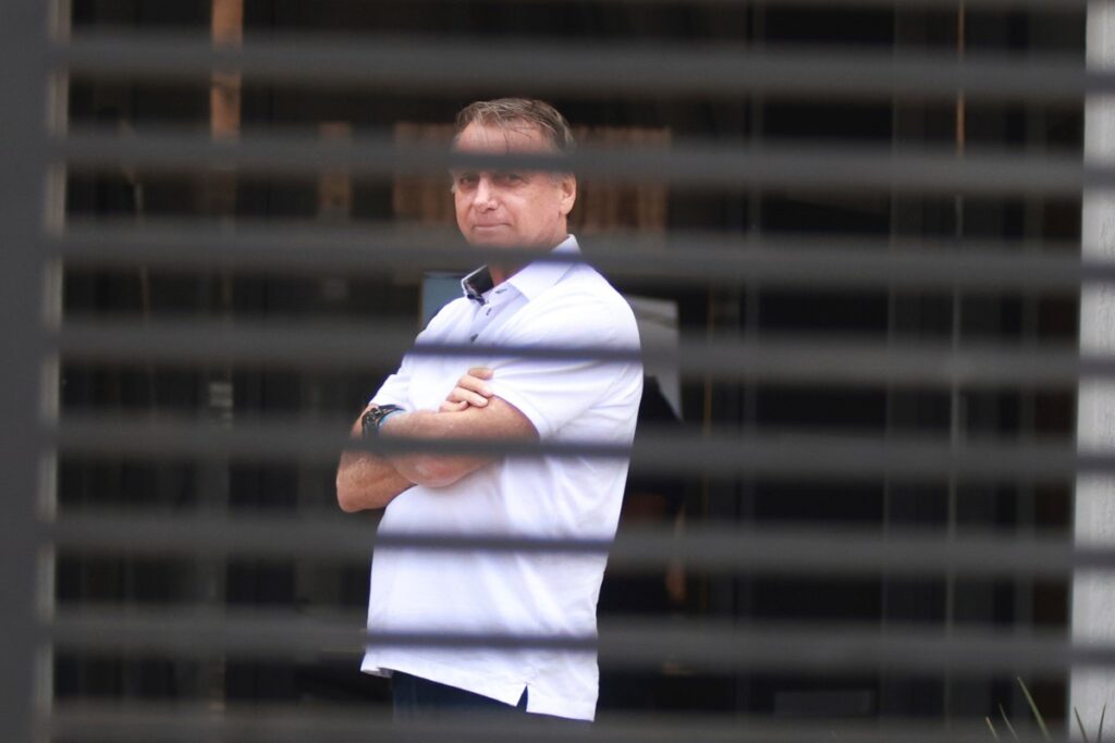 Bolsonaro terá de passar por nova cirurgia, diz advogado | Política