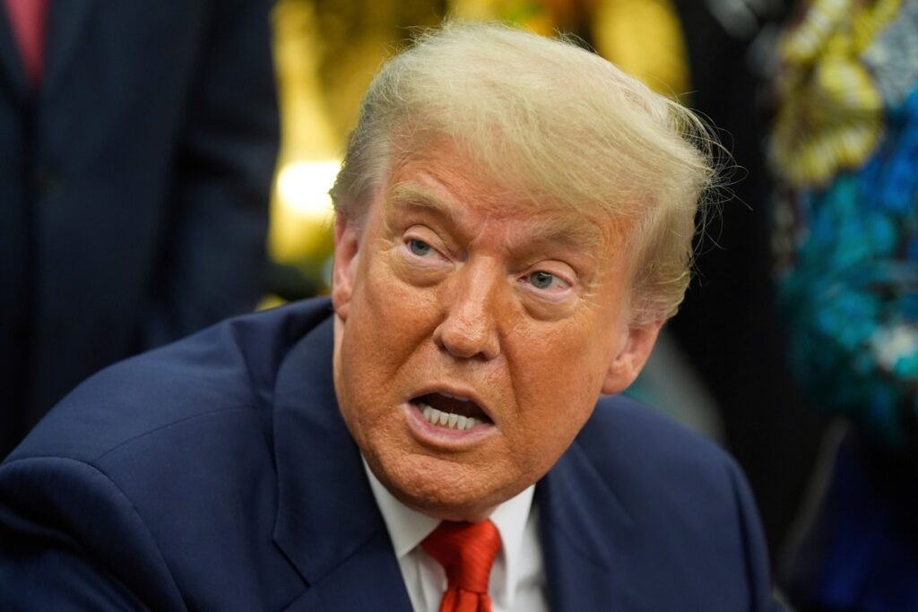 EUA permitirão que Nvidia envie chips H200 para a China, diz Trump | Empresas