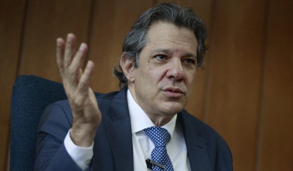 Câmara aprova corte de 10% em benefícios fiscais e taxação para bets, fintechs e Juros sobre Capital Próprio | Política