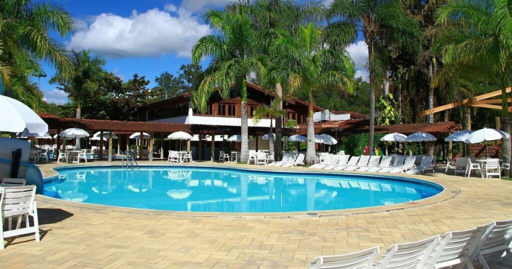 Hotel-fazenda pertinho de SP oferece desconto imperdível