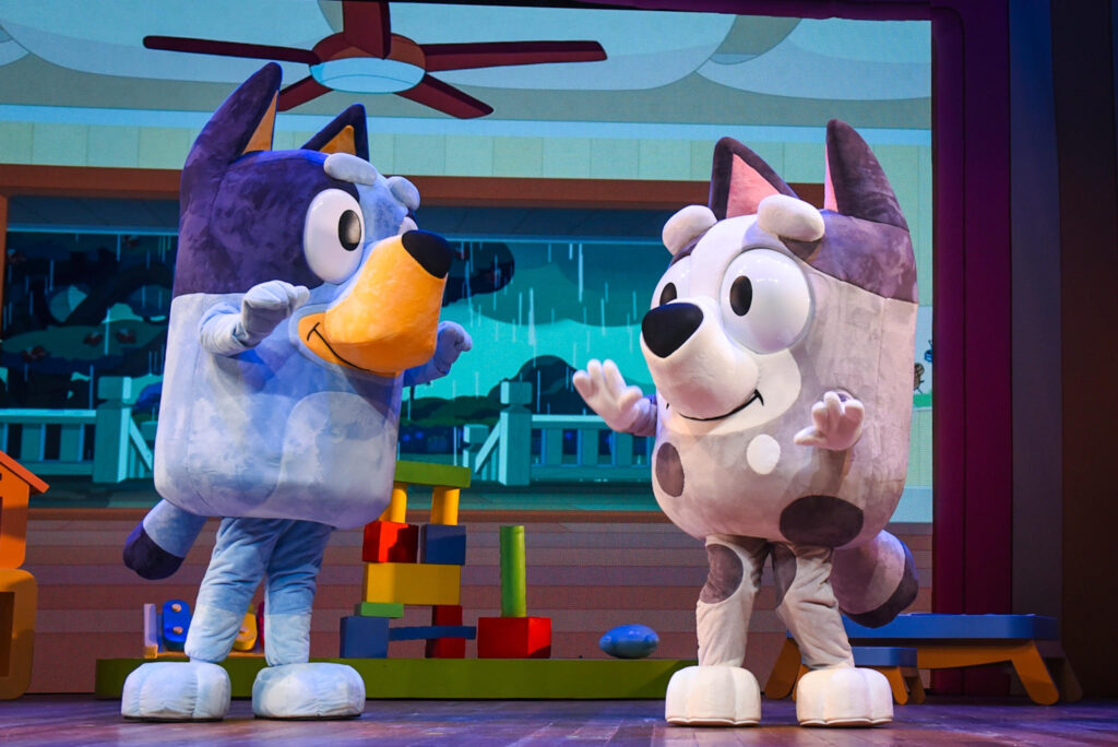 “Bluey Ao Vivo – Diversão em Família!” estreia no Teatro Claro Mais SP