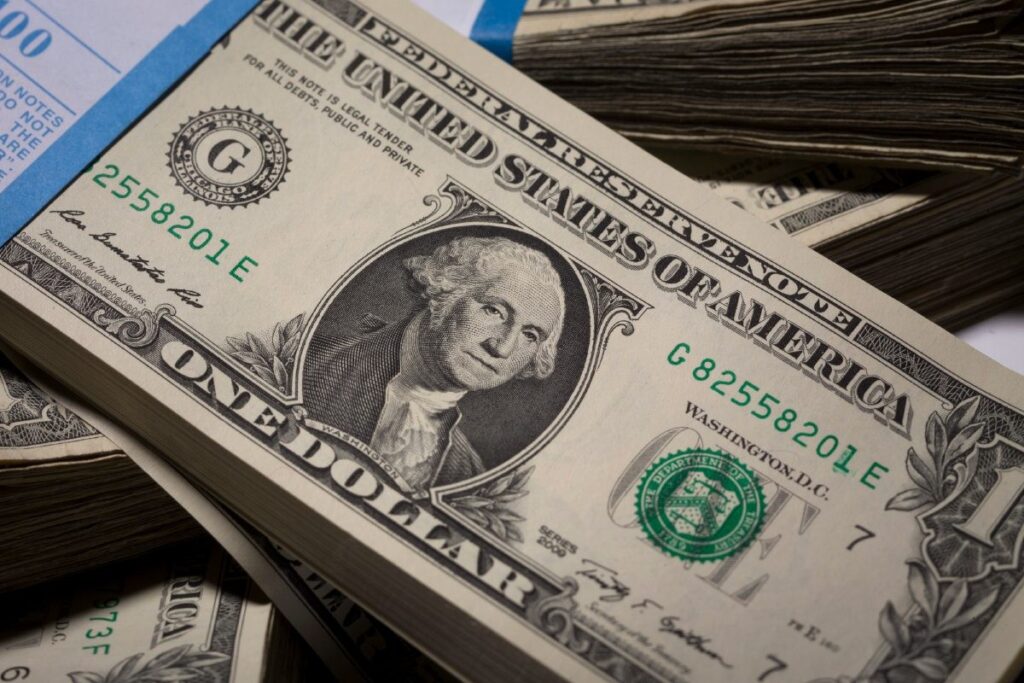Fluxo cambial registra saída líquida de US$ 5,047 bilhões na semana de 26 de dezembro, diz BC | Finanças