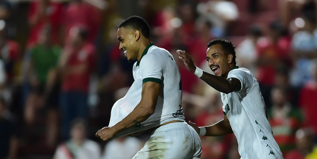 Guarani vence a segunda seguida, entra no G8 e agora tem o Dérbi pela frente