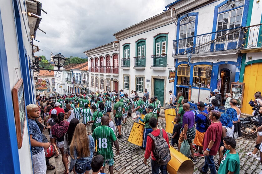 10 destinos brasileiros que prometem bombar no Carnaval 2026