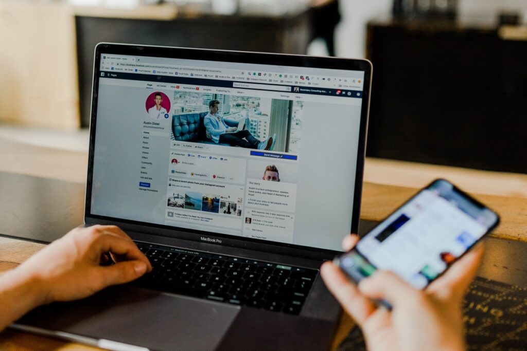 1 em 4 executivos do alto escalão já se arrependeu de publicar informações pessoais nas redes sociais | Carreira