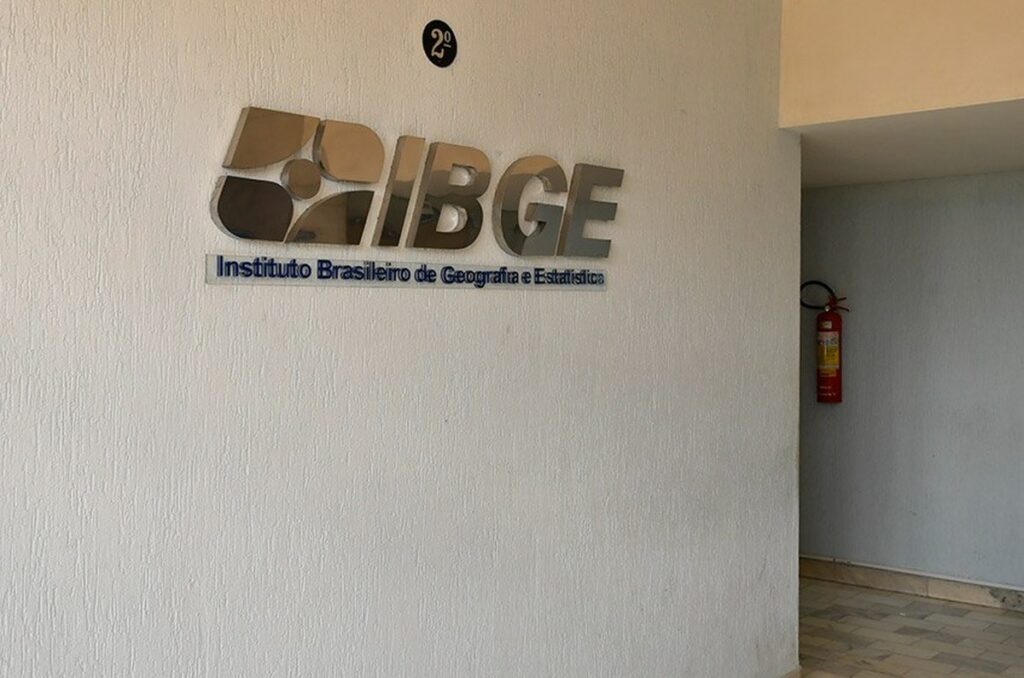 Mais dois servidores entregam cargo no departamento de contas nacionais do IBGE, dizem fontes | Brasil