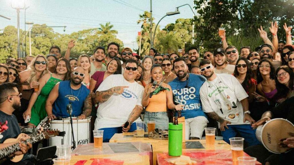 Saiu a lista das 50 músicas mais tocadas no Brasil em 2025; confira!