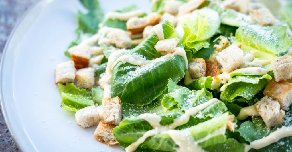 Salada Ceasar pode fazer bem à saúde?