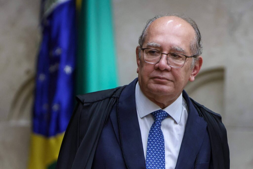 Gilmar suspende penduricalhos do Judiciário e MP - 24/02/2026 - Política