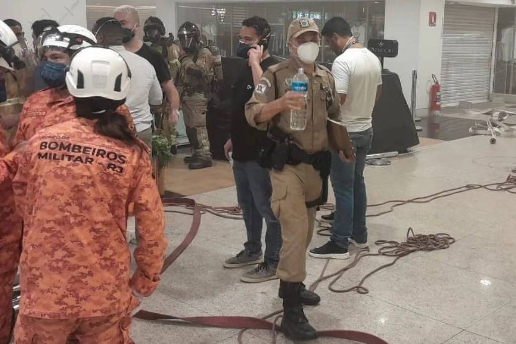 Polícia indicia 5 pessoas por incêndio em shopping no Rio - 27/02/2026 - Cotidiano