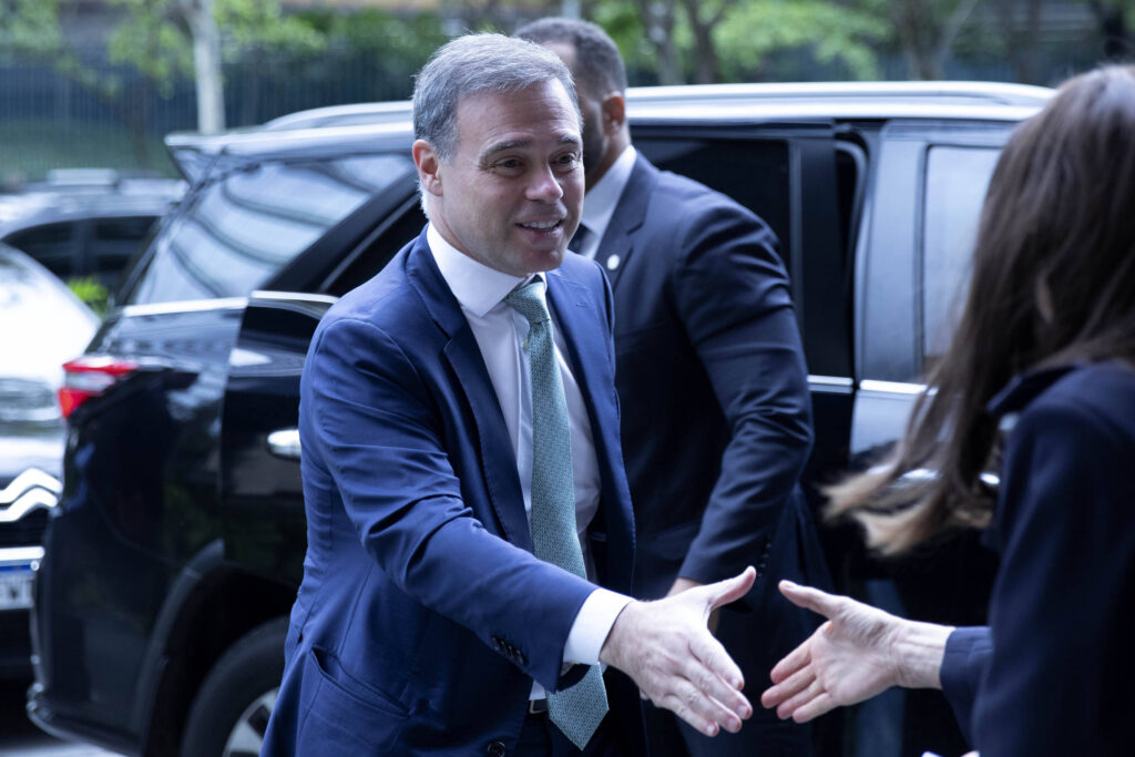 STF: Mendonça diz que lucro do seu instituto será doado - 18/02/2026 - Política