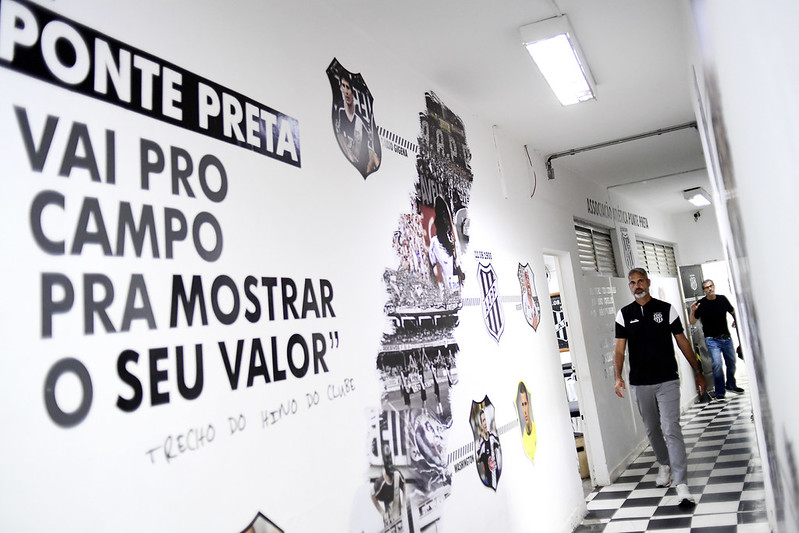 Técnico Rodrigo Santana chega com a missão de reestruturar o elenco da Ponte Preta