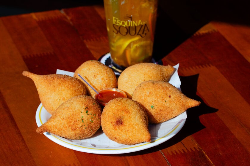 10 bares e restaurantes para comer e beber após os bloquinhos de Carnaval em São Paulo