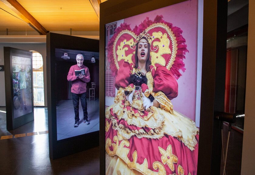 Carnaval no Museu da Língua Portuguesa tem bloco boliviano e visita especial que destaca mulheres no samba