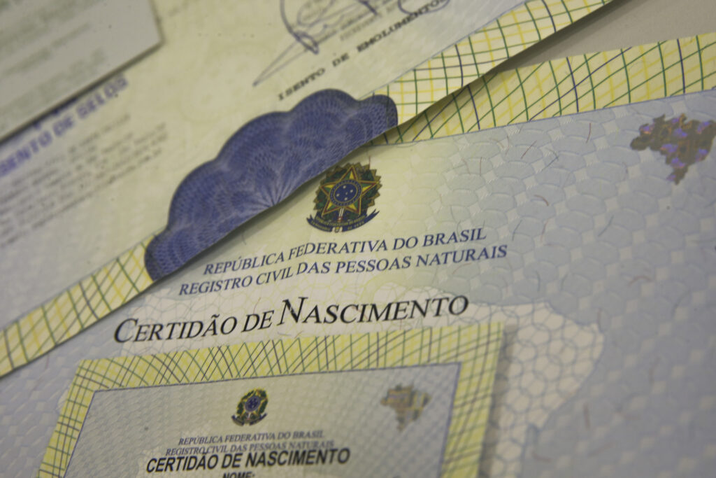 Homem é condenado por registrar indevidamente filha de outro