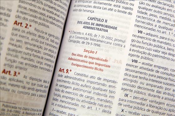 Absolvição criminal e extinção da ação de improbidade