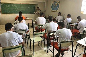 Remição por frequência escolar e passar no Enem são cumuláveis