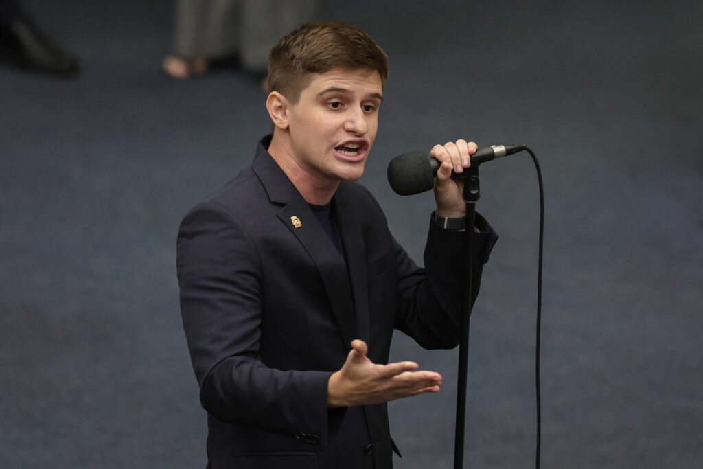 Lucas Pavanato propõe fim de cotas raciais em SP - 03/03/2026 - Mônica Bergamo