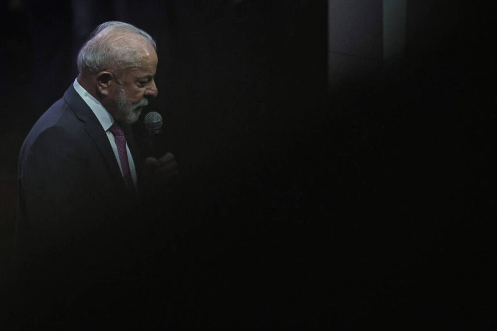 Eleições: Lula pede voto em 'quem tem sorte' - 04/03/2026 - Política