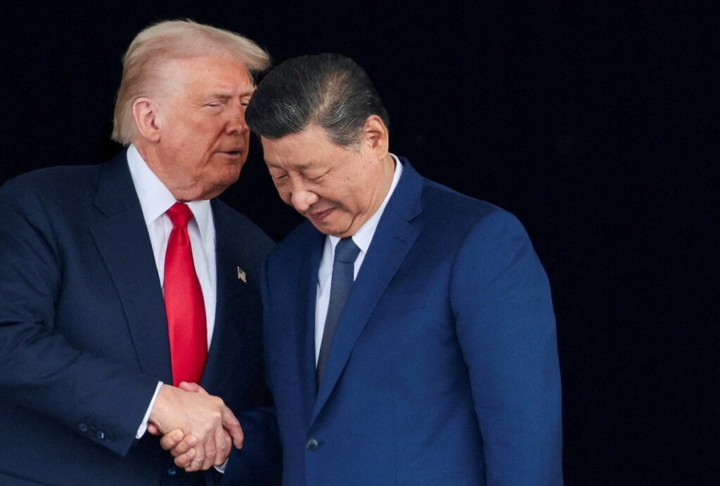 Trump diz que 'pode adiar' cúpula com Xi e pede que China ajude a vigiar Estreito de Ormuz | Mundo