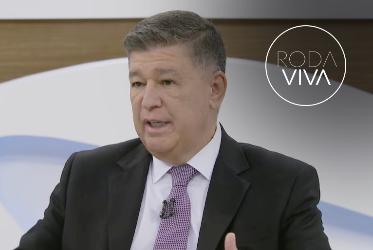 "Em um país sério, Moraes estaria afastado do cargo", diz Carlos Viana sobre o caso do Banco Master