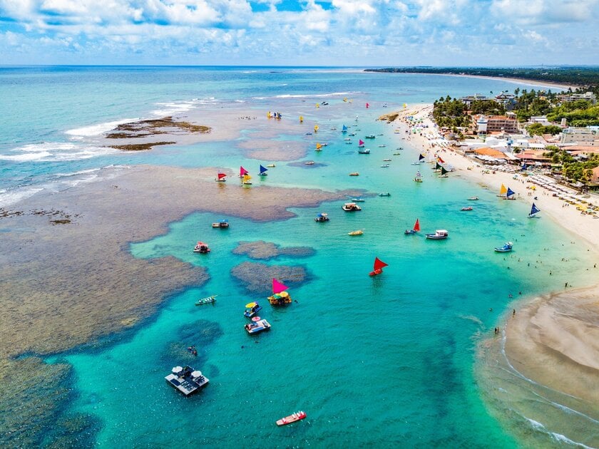 10 tipos de praias para conhecer no Brasil