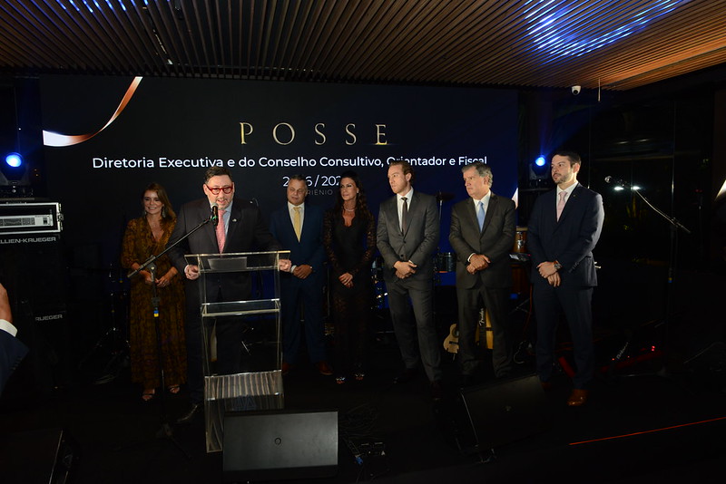 Apamagis dá posse de nova diretoria executiva e conselheiros