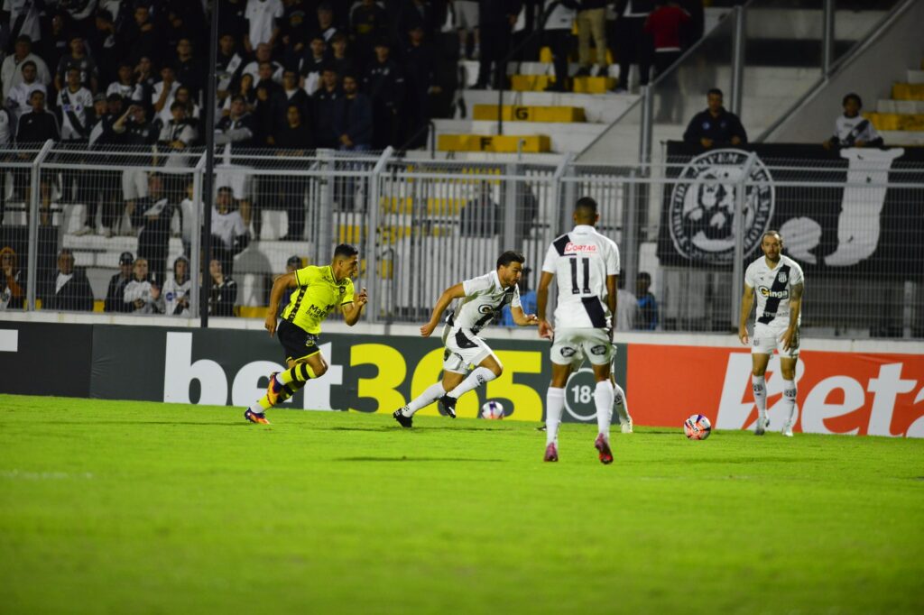 Ponte Preta desafia tabu diante do São Bernardo no domingo
