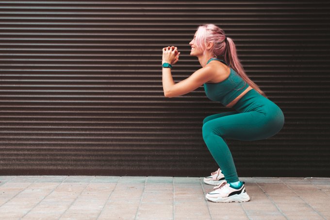Agachamento: 5 dores anormais que devem acender alerta durante o exercício
