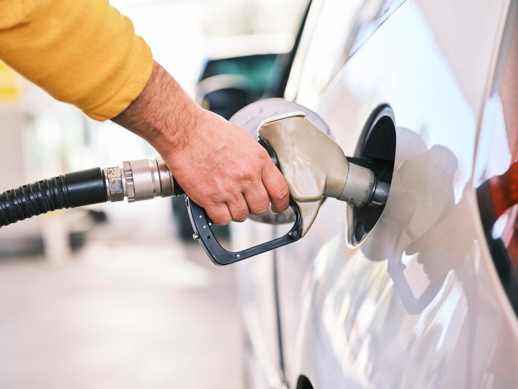 Indústria de etanol afirma estar pronta para elevar mistura na gasolina para 32%