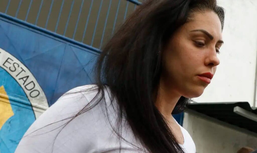 STF determina o retorno de Monique Medeiros à prisão