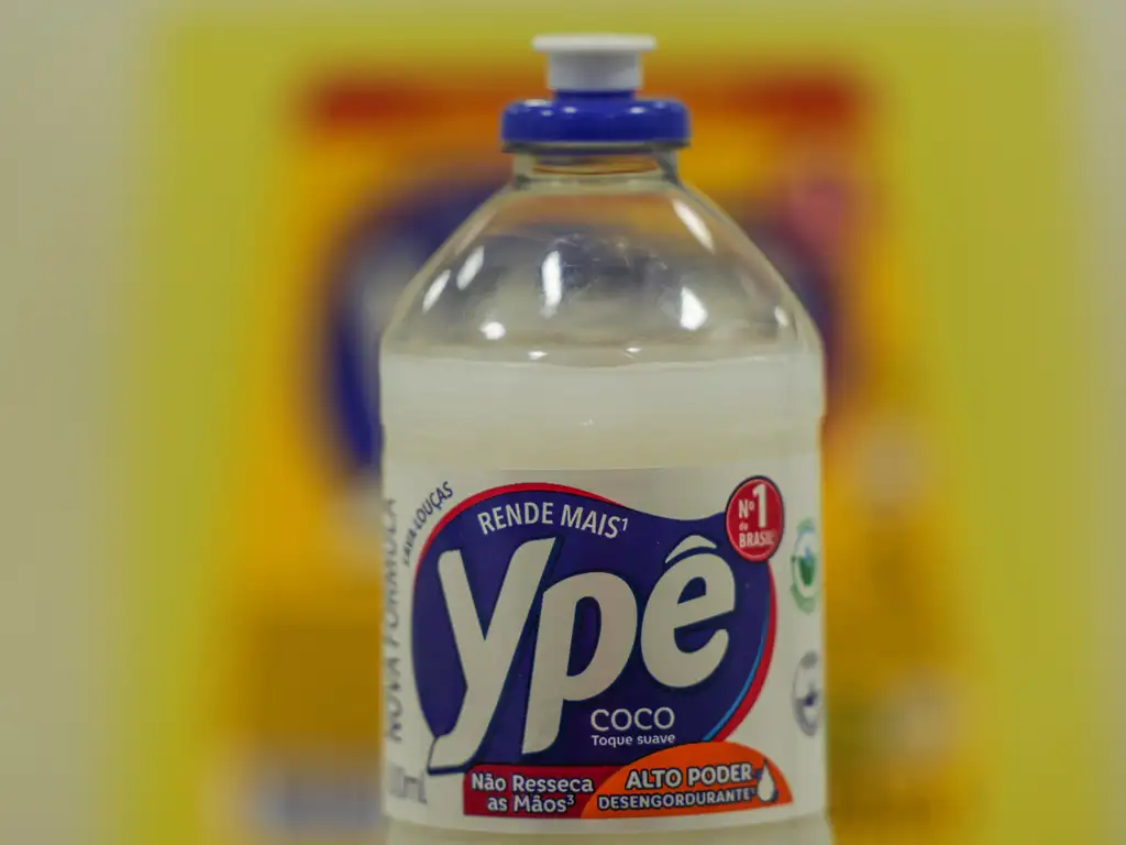 Saiba como pedir reembolso de produtos Ypê suspensos pela Anvisa