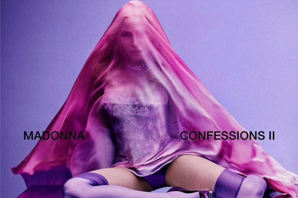 Madonna exibe versão em vídeo de Confessions II em Tribeca - 12/05/2026 - Ilustrada
