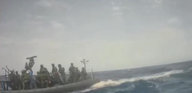 18.mai.2026 - Imagem divulgada pela Flotilha para Gaza mostra interceptação de Israel