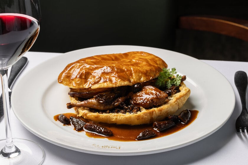 Bistrot Parigi lança menu de inverno com pratos franceses sofisticados e ingredientes raros