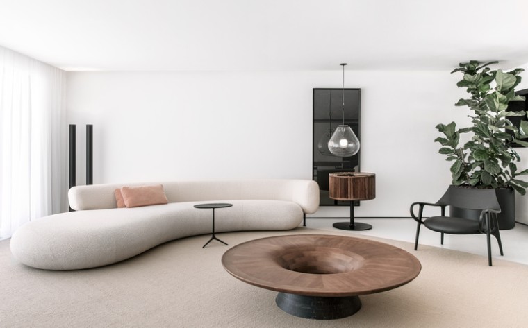 Showroom da Jader Almeida em Campinas apresenta ícones do design contemporâneo