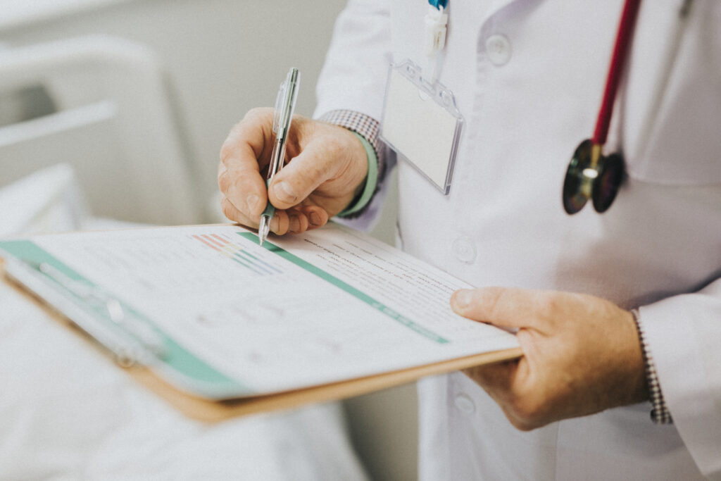 Juiz manda associação médica apagar publicações enganosas