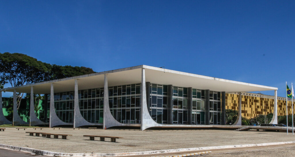STF mantém revogação de tese favorável à revisão da vida toda