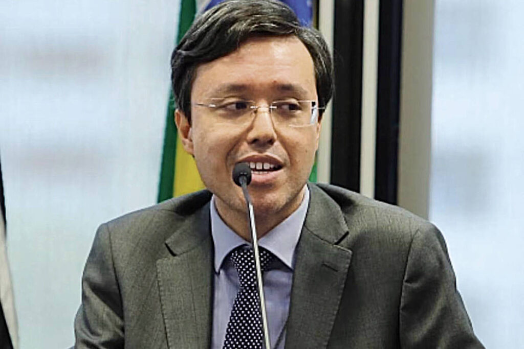 ICMS: Justiça pede nova prisão de ex-auditor suspeito - 11/06/2026 - Economia