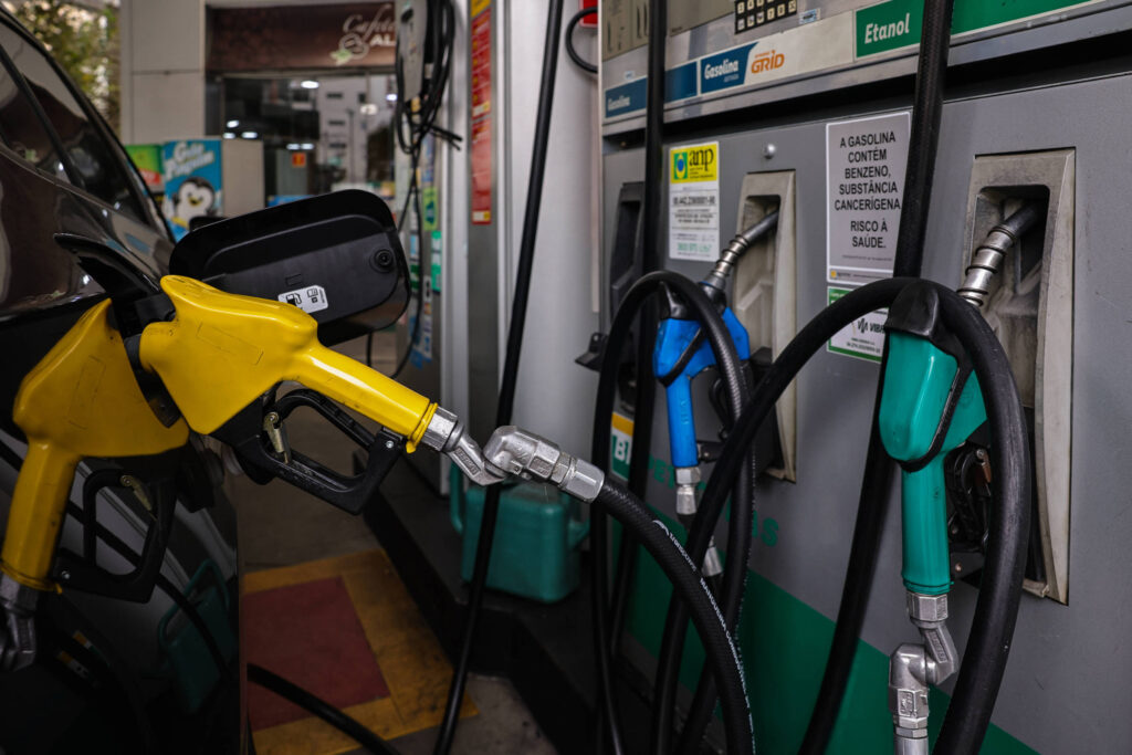 Devedor Contumaz: Receita cobra R$ 30,7 bi de combustíveis - 08/06/2026 - Que imposto é esse