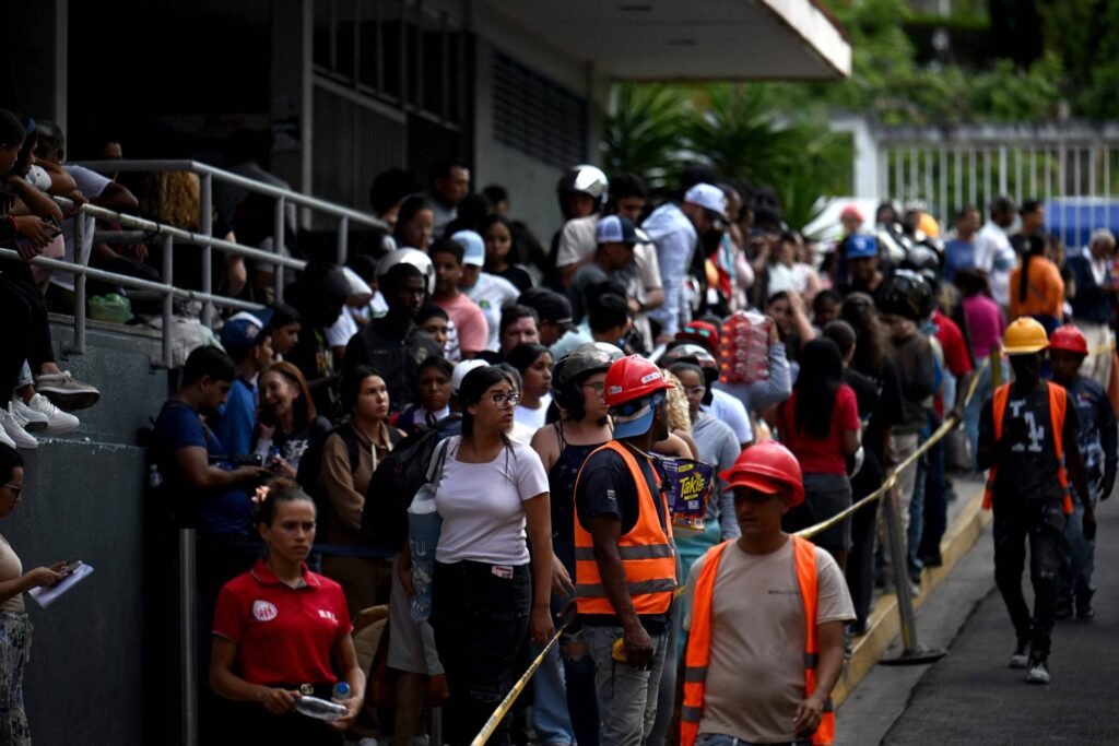Venezuela: hospital atende 300 vítimas de terremotos - 27/06/2026 - Mundo