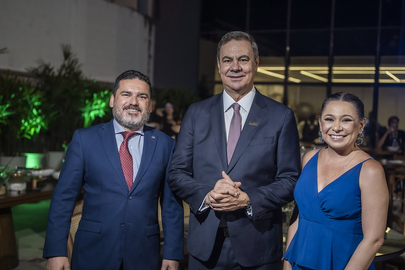 Presidente da FENACON prestigia posse da diretoria reeleita do Sistema Fecomércio-DF para o quadriênio 2026-2030 – Sistema FENACON