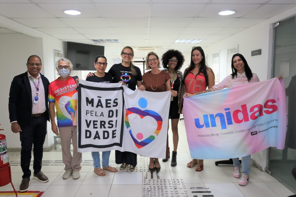 MPT-SE dialoga com representantes da população LGBTQIAPN+