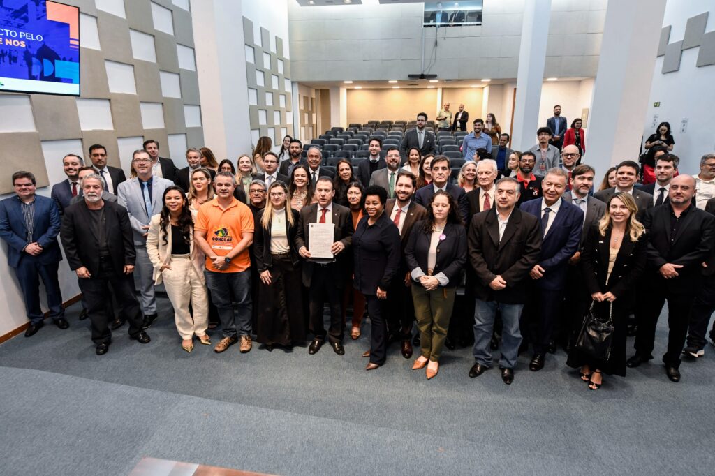MPT assina pacto para promover trabalho decente em grandes eventos