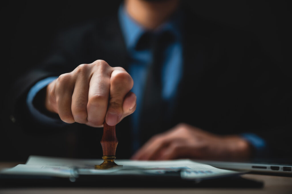 Transferir herança para pessoa específica exige escritura pública