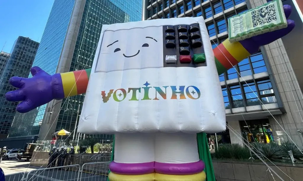 Com alerta sobre a importância do voto, Parada do Orgulho LGBT+ celebra 30 anos