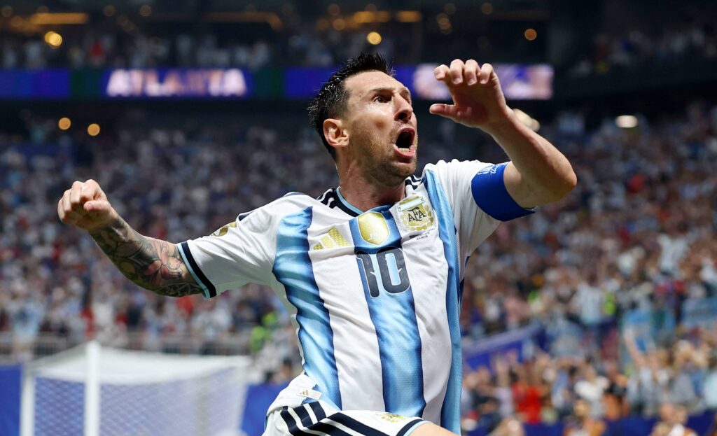 Messi, Kane e Haaland brigam por vaga nas semifinais; veja jogos da Copa hoje