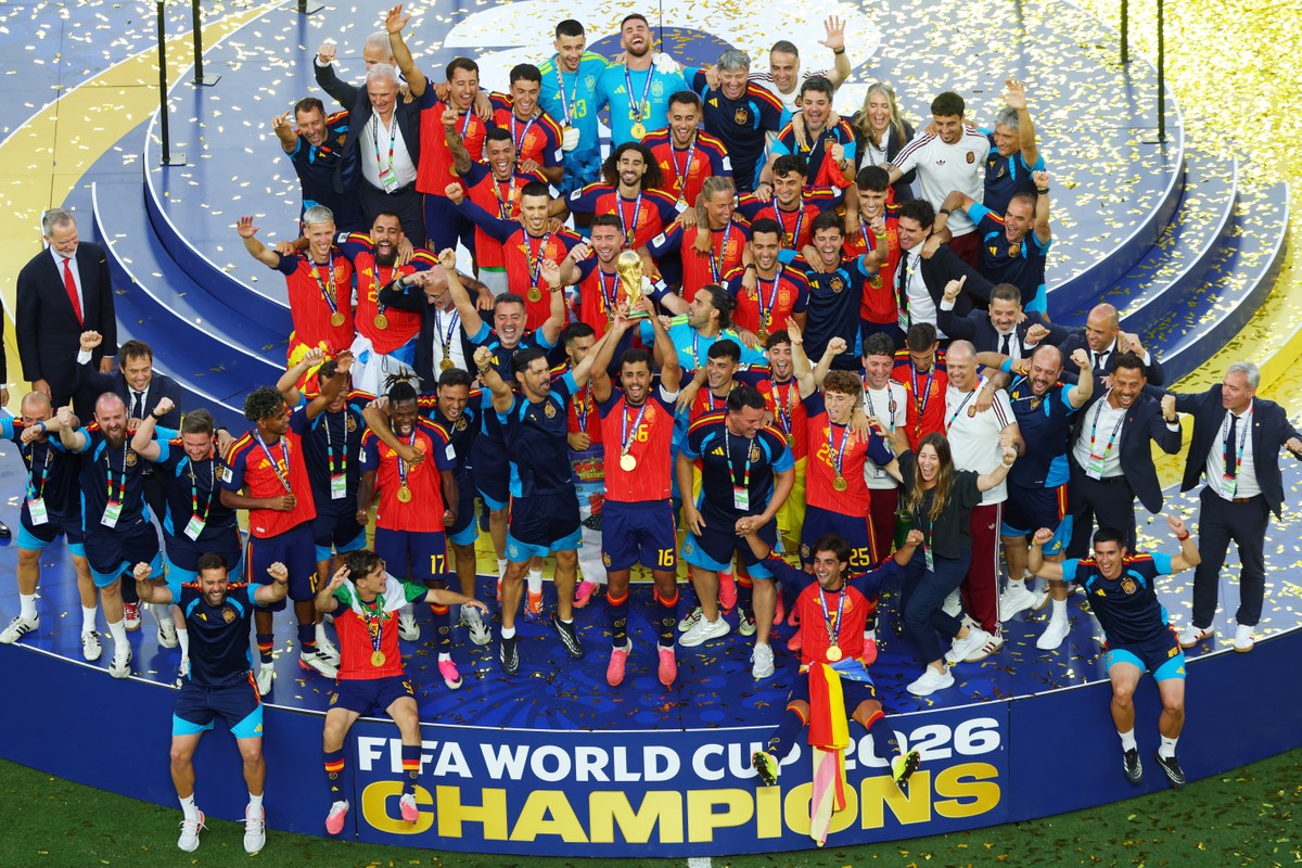 Com gol só no segundo tempo da prorrogação, Espanha vence a Copa do Mundo | Mundo