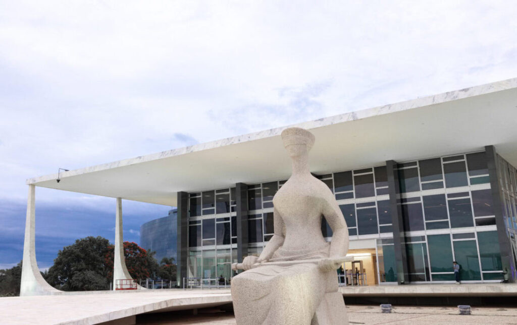 CNC questiona normas que elevaram base de cálculo do lucro presumido   – Sistema FENACON
